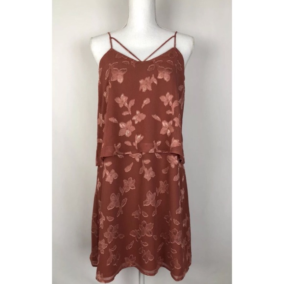 19 Cooper Floral Vneck Spaghetti Strap Shift Dress - Picture 2 of 7